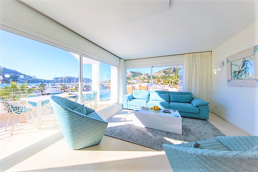 Penthouse directly on the harbor – Port Andratx