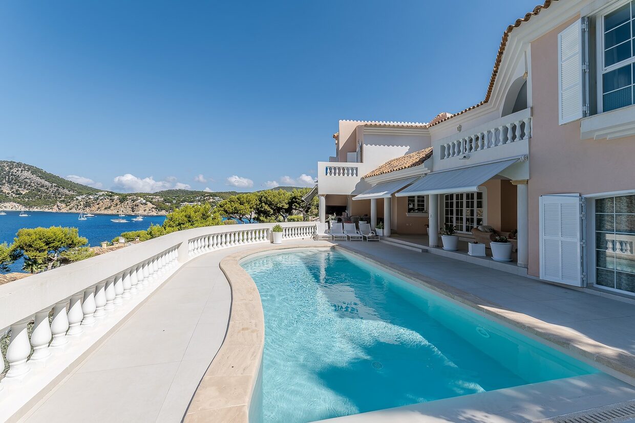Mallorcan villa with breathtaking sea views