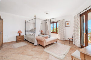 Idyllic villa with harbor view-HDR_HIGH