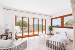 Idyllic villa with harbor view