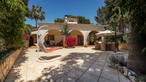 Freistehende Villa nahe Strand in Paguera