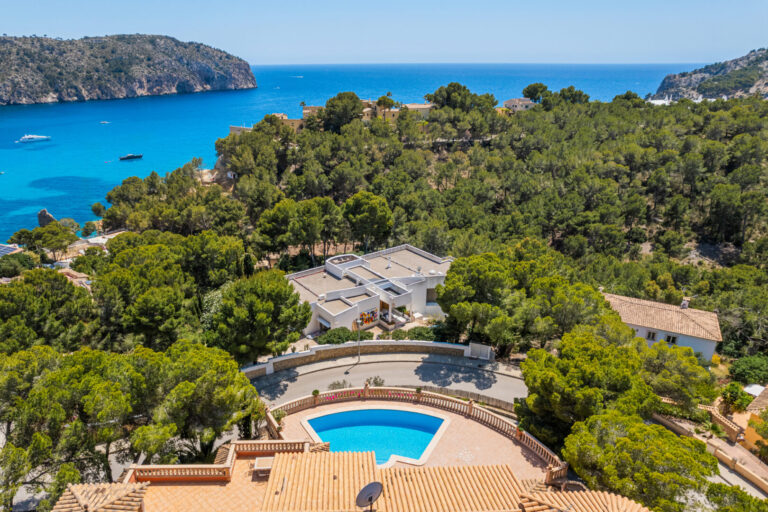 Mediterrane Familienvilla mit herrlichem Meerblick