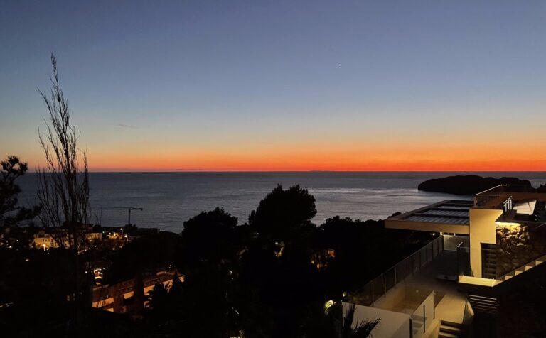 Jov53_Nightview