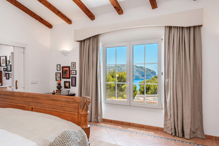 Mediterrane Familienvilla mit herrlichem Meerblick