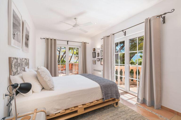 Mediterrane Familienvilla mit herrlichem Meerblick