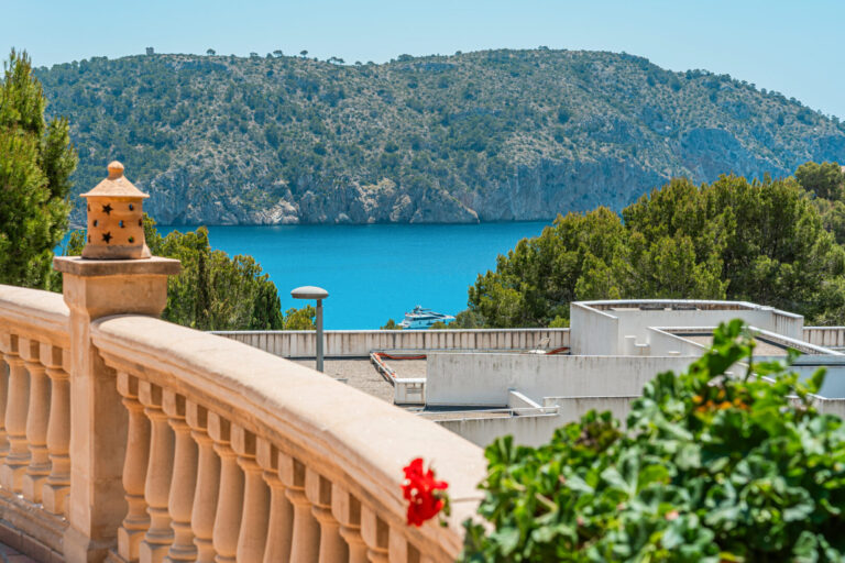 Mediterrane Familienvilla mit herrlichem Meerblick