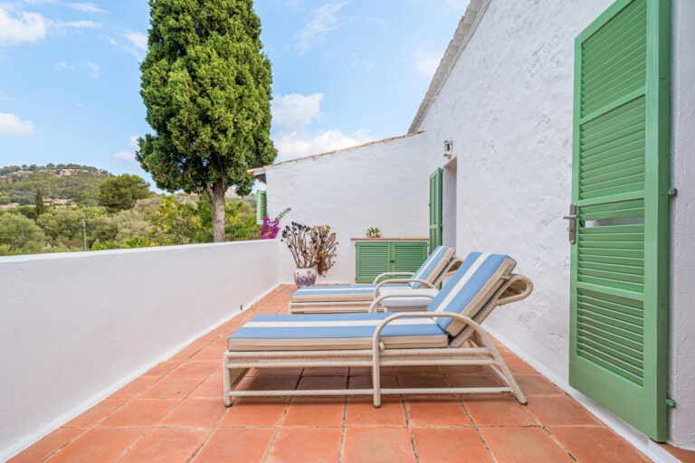 Gartenparadies in S'Arracó – Charmante Finca mit Pool und Bergblick
