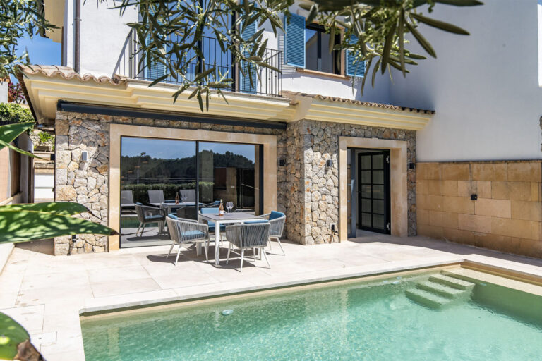 Townhouse in Es Capdella