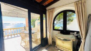 e912ba05-2e51-42ae-a600-c477af35a3bb