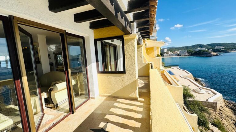 41b79819-0315-4f23-8c17-8d370ffadb2b