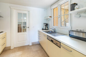 Medium Ress_Kueche _ Kitchen