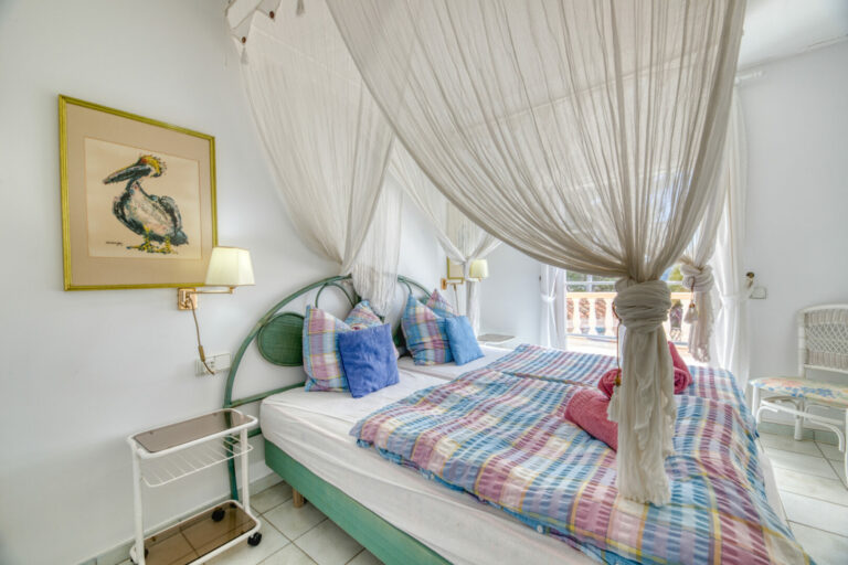 Mediterrane Villa mit traumhaftem Meer- und Hafenblick