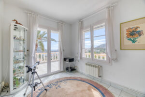 Mediterrane Villa mit traumhaftem Meer- und Hafenblick