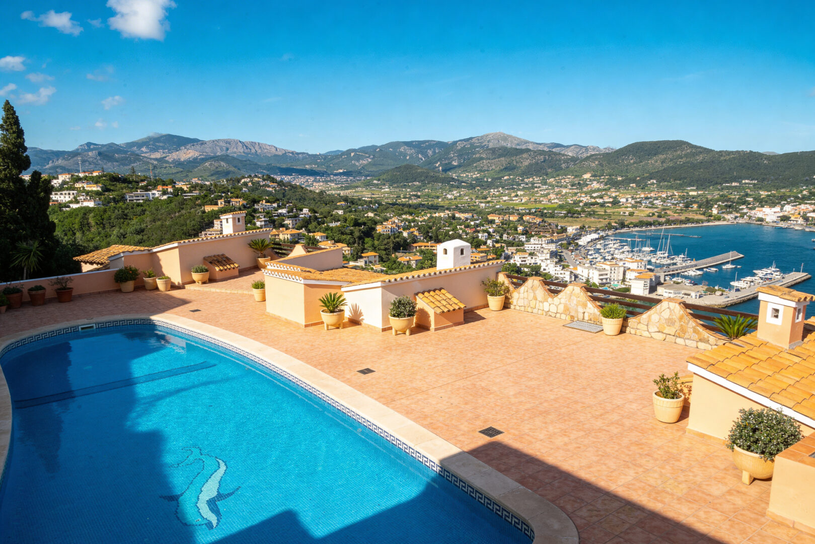 Shooting Carrer de la Serra de Garrafa_Exklusiv Konzept x Soko Studio-WEB-11