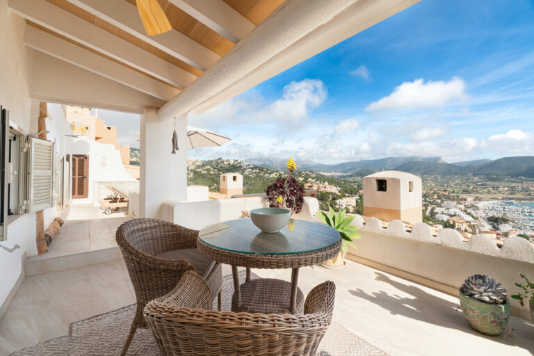 Shooting Carrer de la Serra de Garrafa_Exklusiv Konzept x Soko Studio-WEB-10