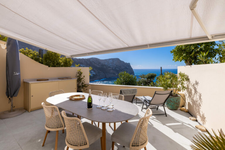 13 Terraza toldo vistas 1